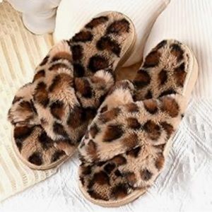 Women’s *NEW* Cross Band Fluffy Open Toe Memory Foam House Slippers